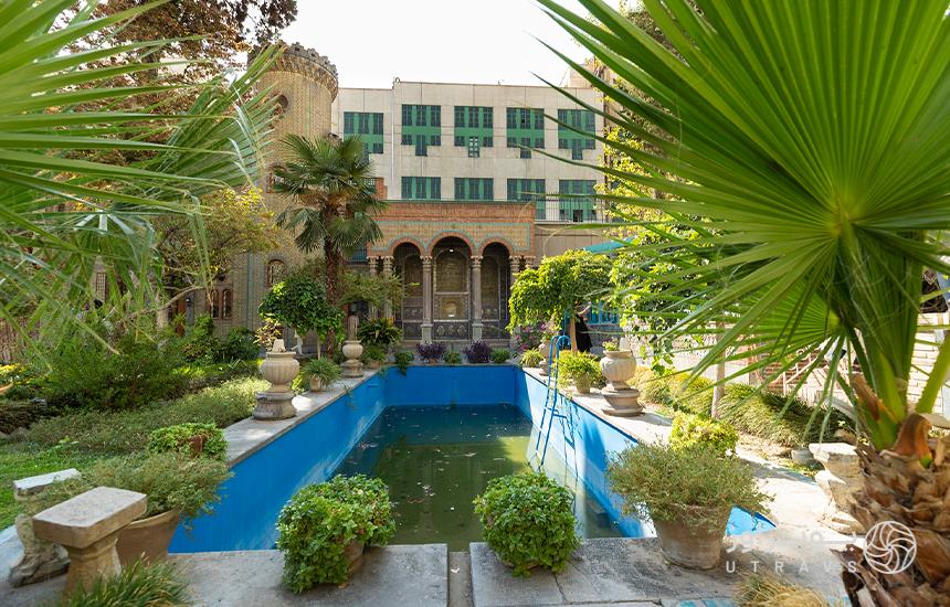 حیاط موزه مقدم تهران